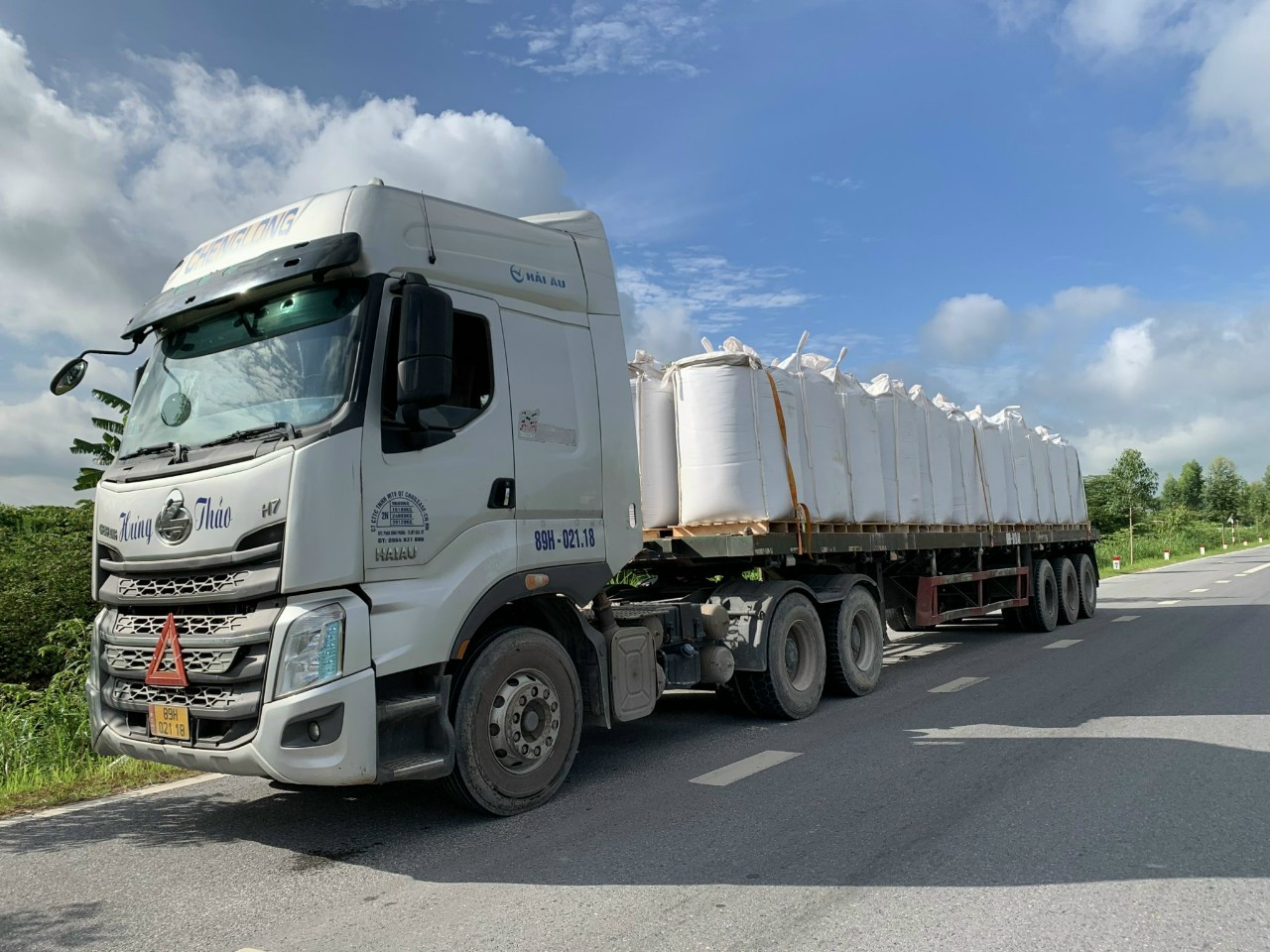 Xe công đầu kéo	